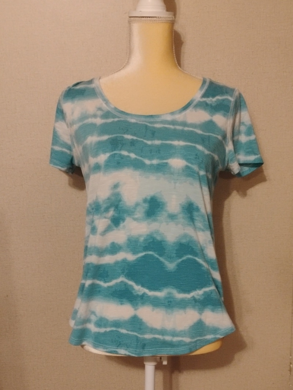 5/$15 Large Mudd Roadtrip Teal and White Tie-Dye Short Sleeve Tee